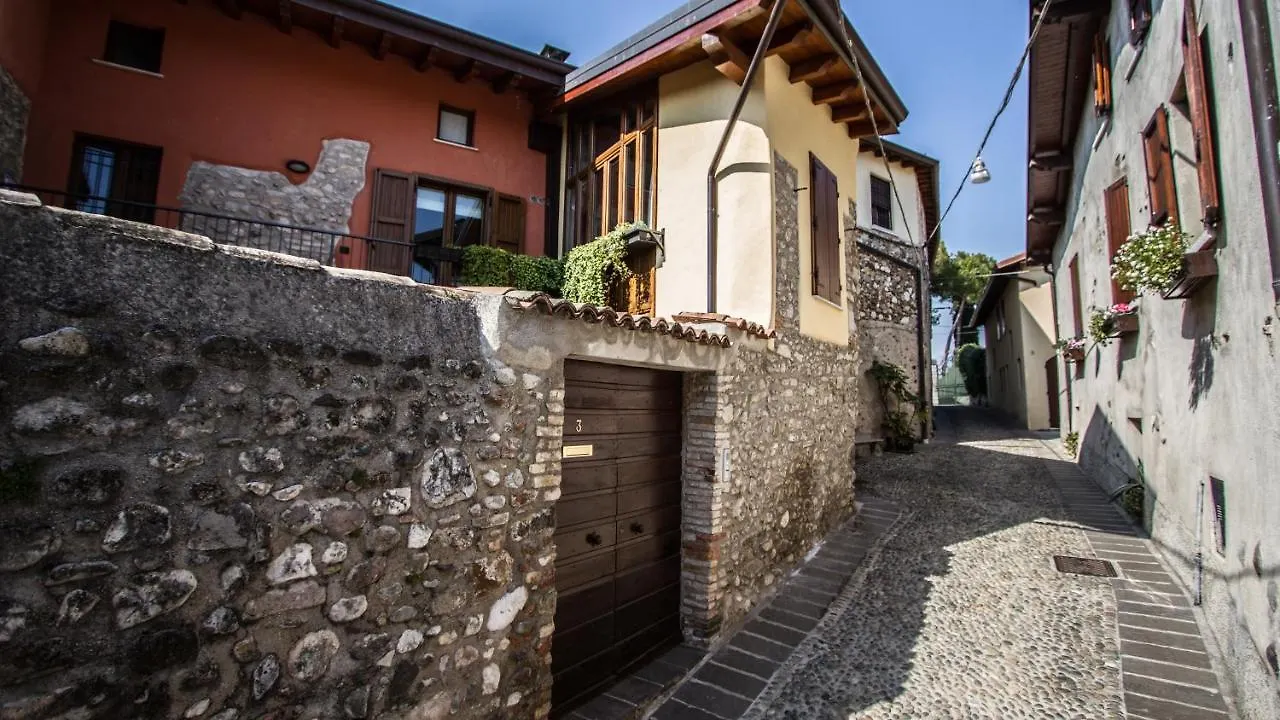 Fontane Apartments Salo Guest house